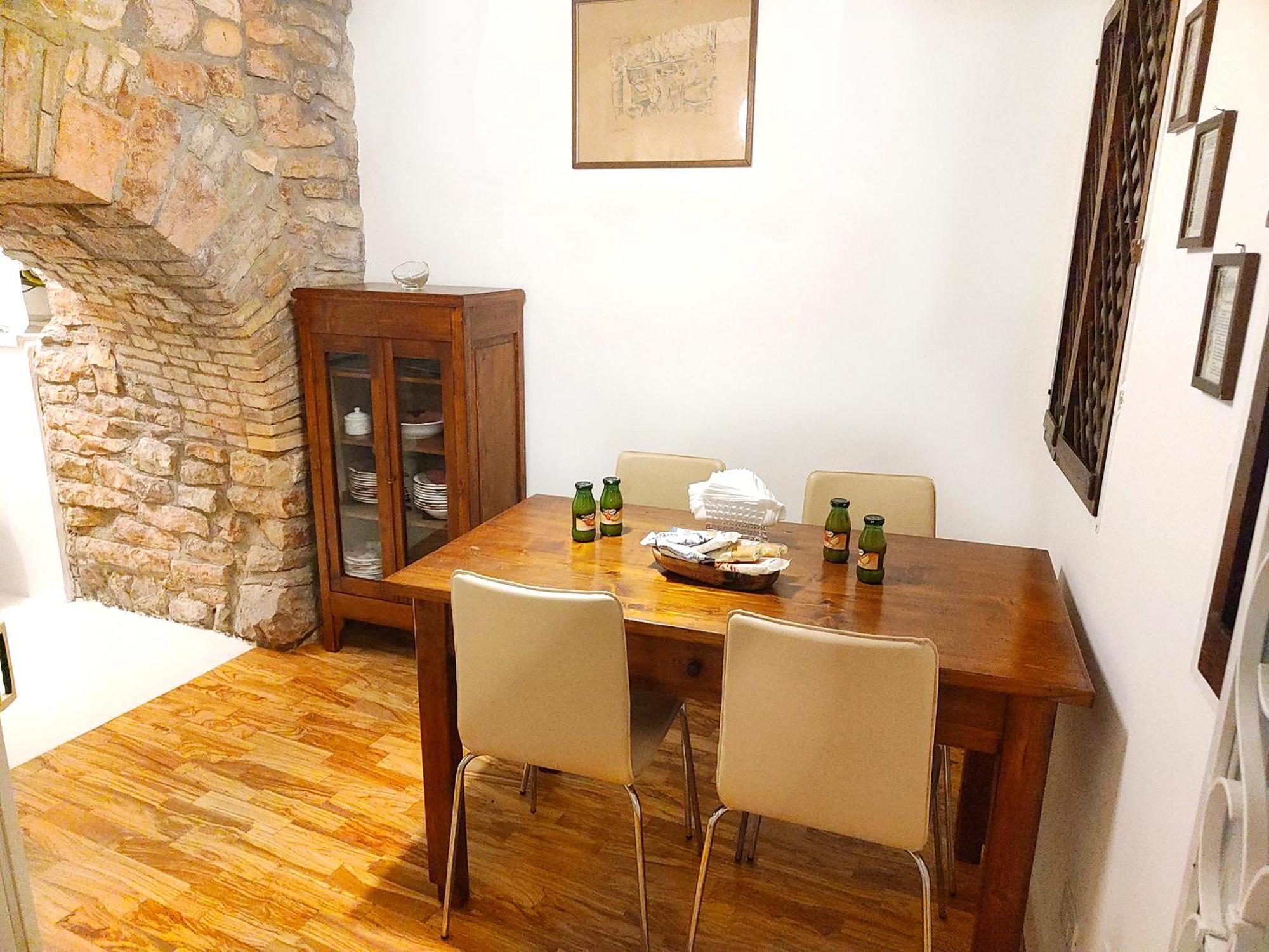 All'Ombra Di San Francesco - Centralissimo - A 110 Mt Dalla Basilica - Myassisisuite, I Dettagli Che Fanno La Differenza Екстер'єр фото